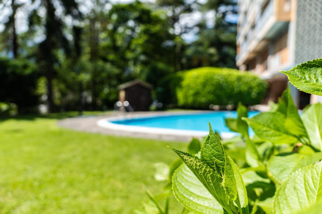Flow Apartments Winkel Atelier Merano Esterno foto
